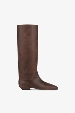 Boots In Ebony Vintage-effect Calf Leather