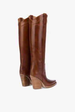 Paris Texas Pointed Knee-high Boots In Shiny Vintage Leather -Paris Texas Brand Shop PX685XSVCLCUOIO 03 scaled
